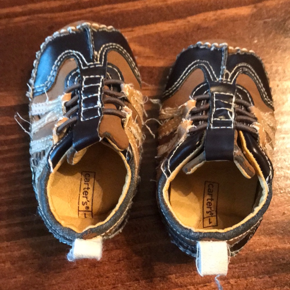 Carter’s crib shoes size 1
